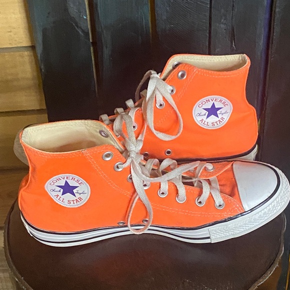 Converse neon Orange canvas High-Tops size 9 men 11 women - Picture 1 of 8